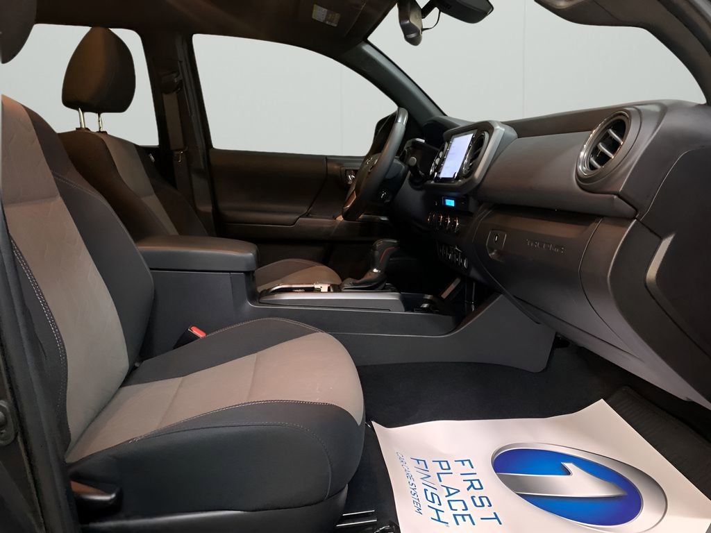 Used 2023 Toyota Tacoma TRD Off-Road image 16