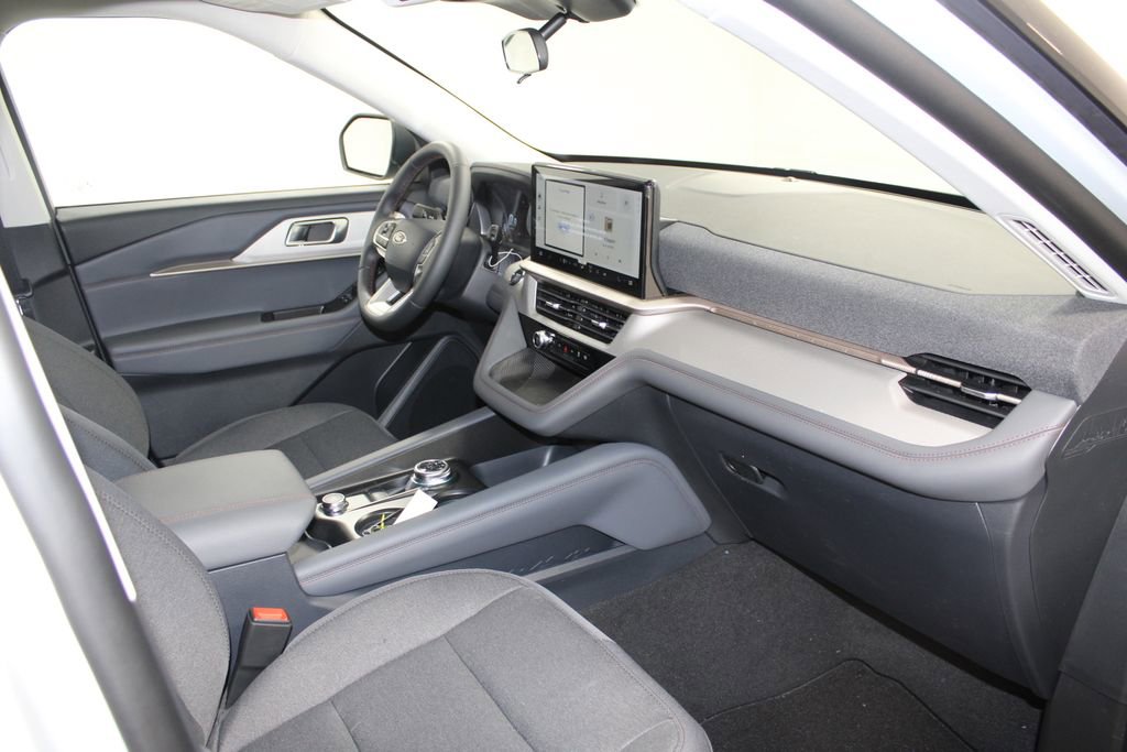 New 2026 Ford Explorer Active image 28