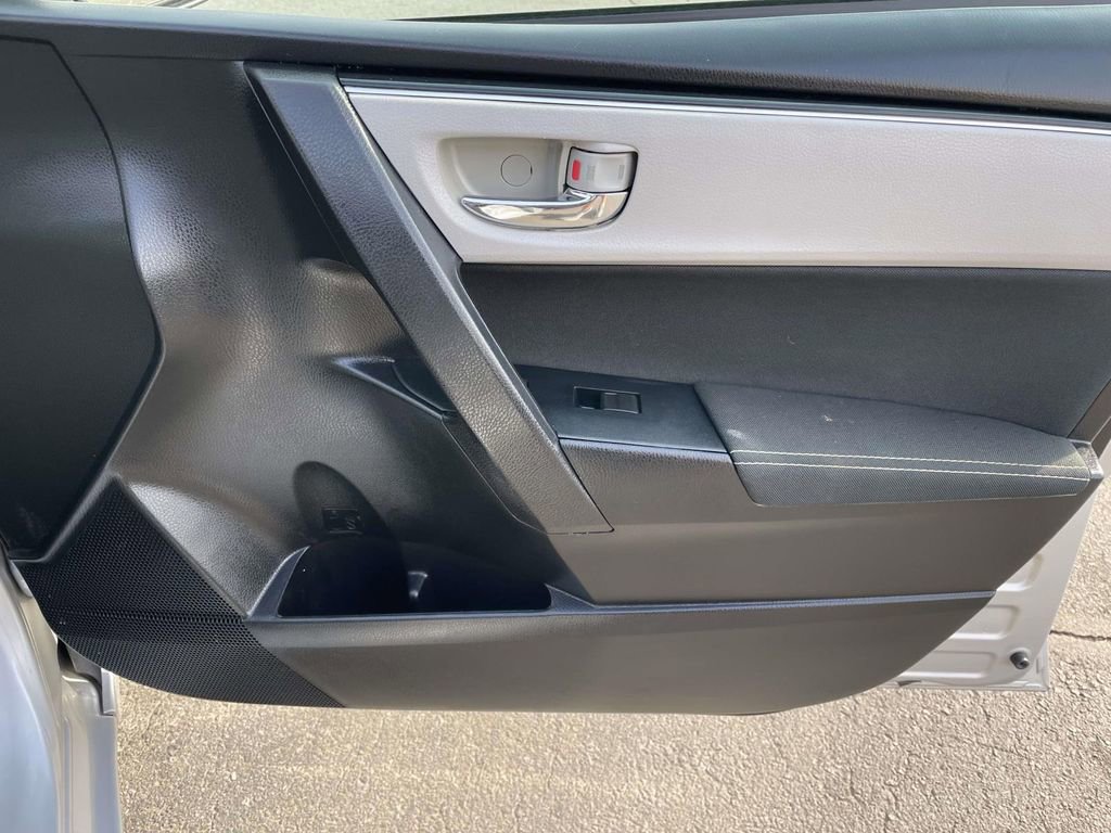 Used 2017 Toyota Corolla LE image 43