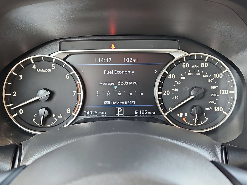 Used 2025 Nissan Altima 2.5 SV FWD image 16