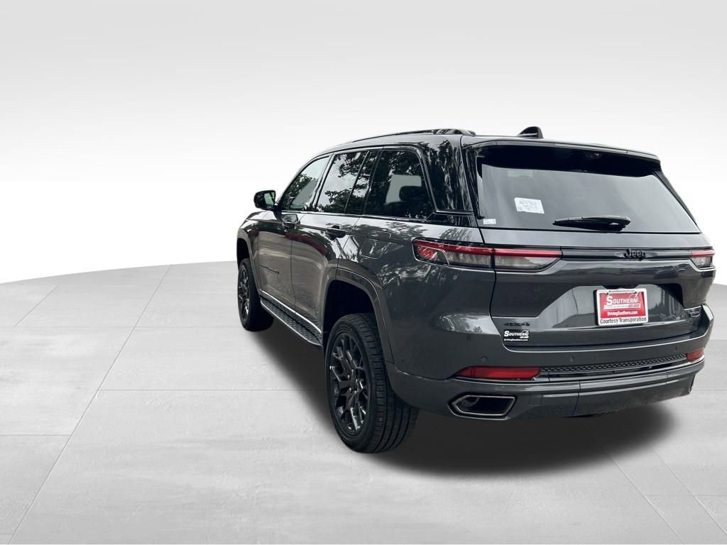 New 2025 Jeep Grand Cherokee Summit w/ Adv Protech Group IV image 4