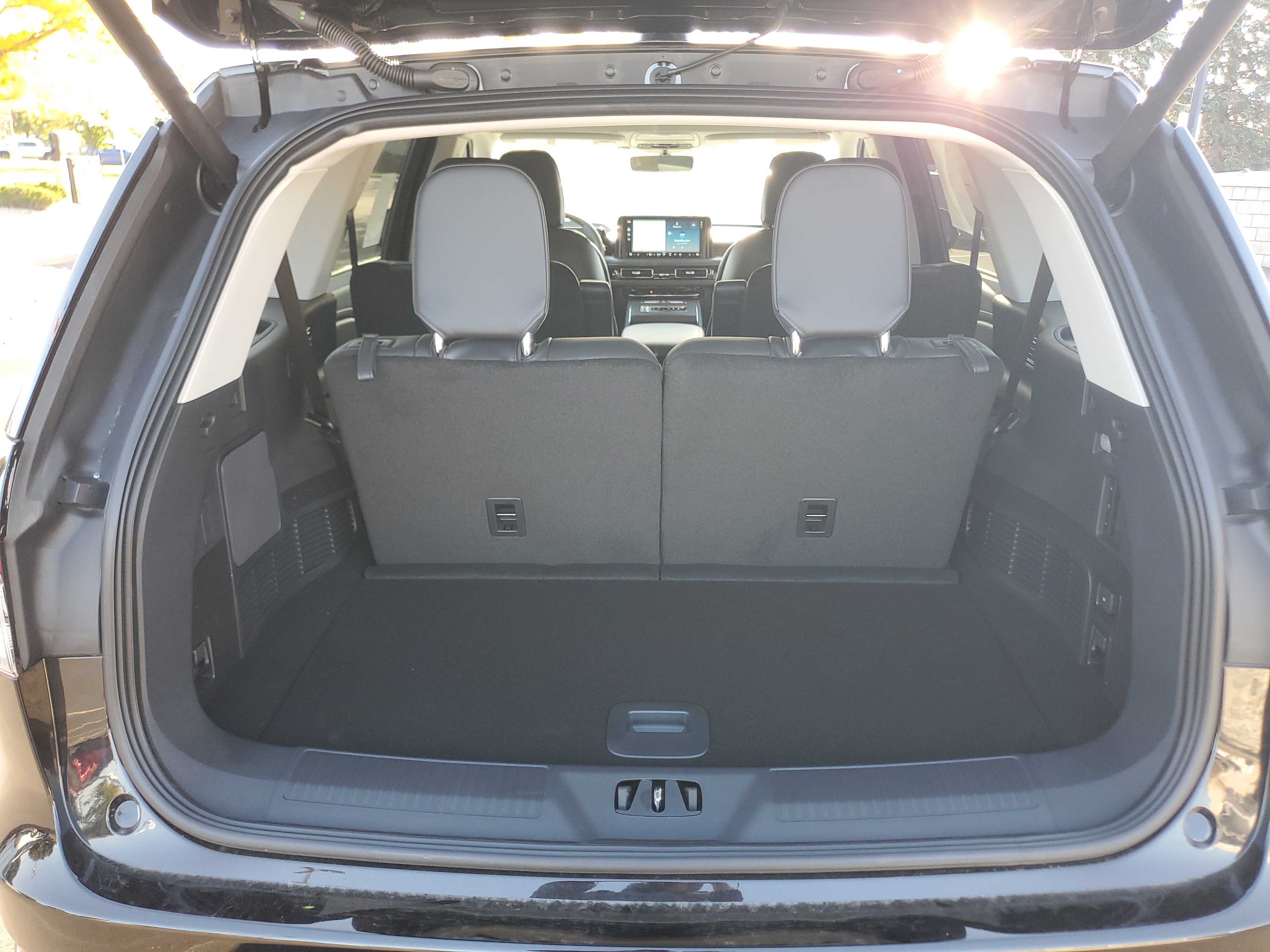 New 2026 Lincoln Aviator Reserve w/ Jet Appearance Package AWD/4WD image 29