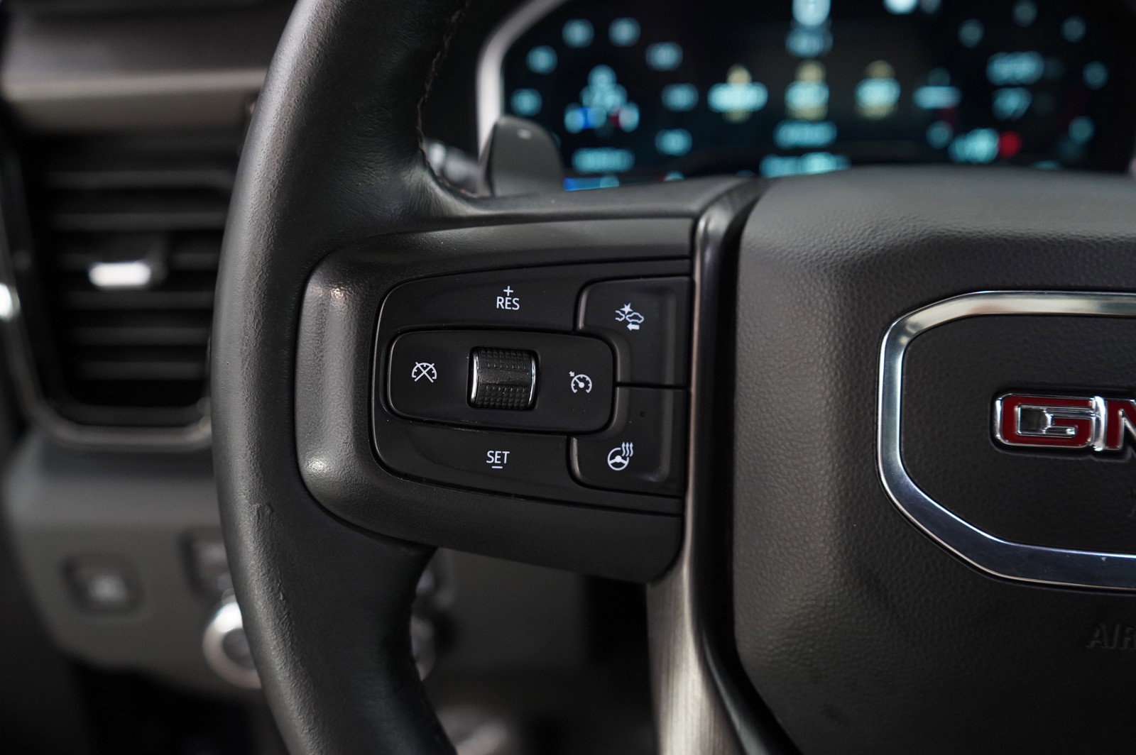 Used 2022 GMC Sierra 1500 AT4 image 21