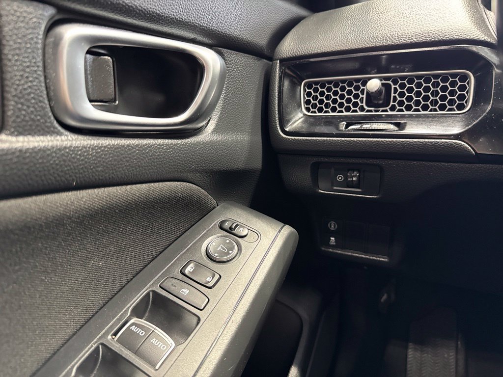 Used 2022 Honda Civic Sport image 9