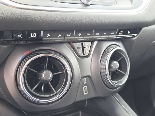 New 2026 Chevrolet Blazer LT w/ Convenience Package FWD image 29