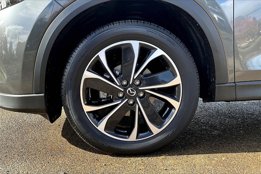 Used 2023 MAZDA CX-5 AWD 2.5 S w/ Premium Package image 11