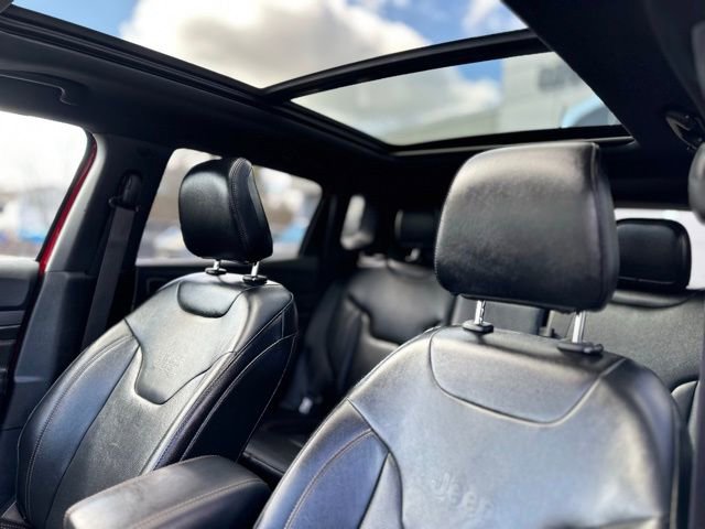 Used 2022 Jeep Compass High Altitude w/ (RED) Package image 12