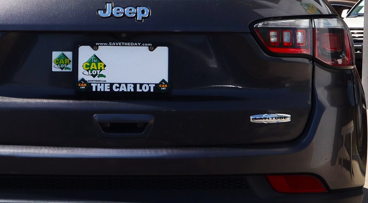Used 2019 Jeep Compass Latitude FWD image 20