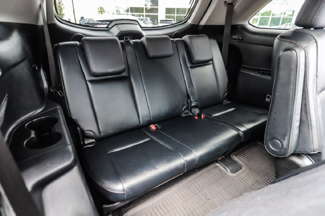 Used 2015 Toyota Highlander Limited Platinum AWD/4WD image 38