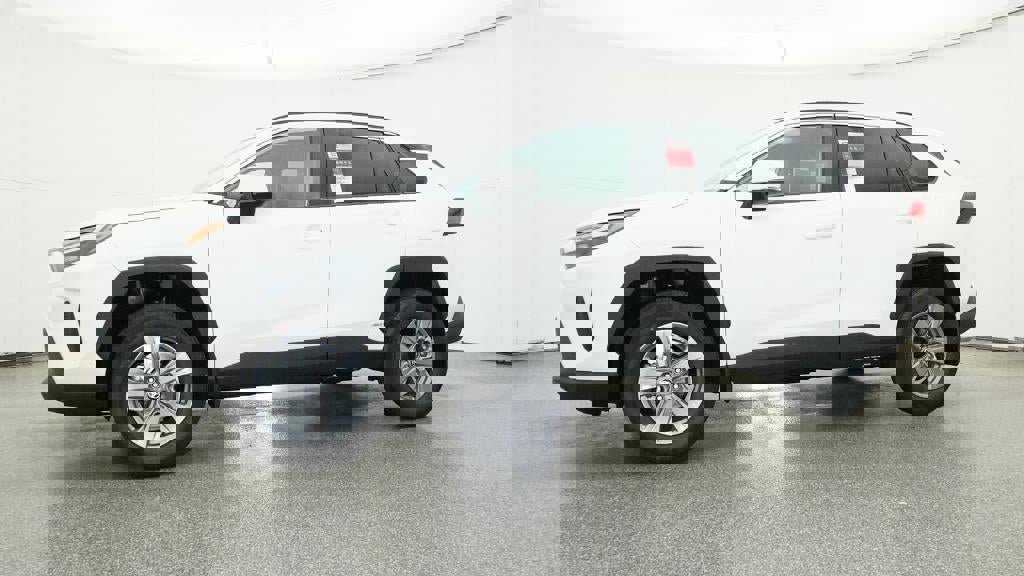 New 2025 Toyota RAV4 XLE image 18