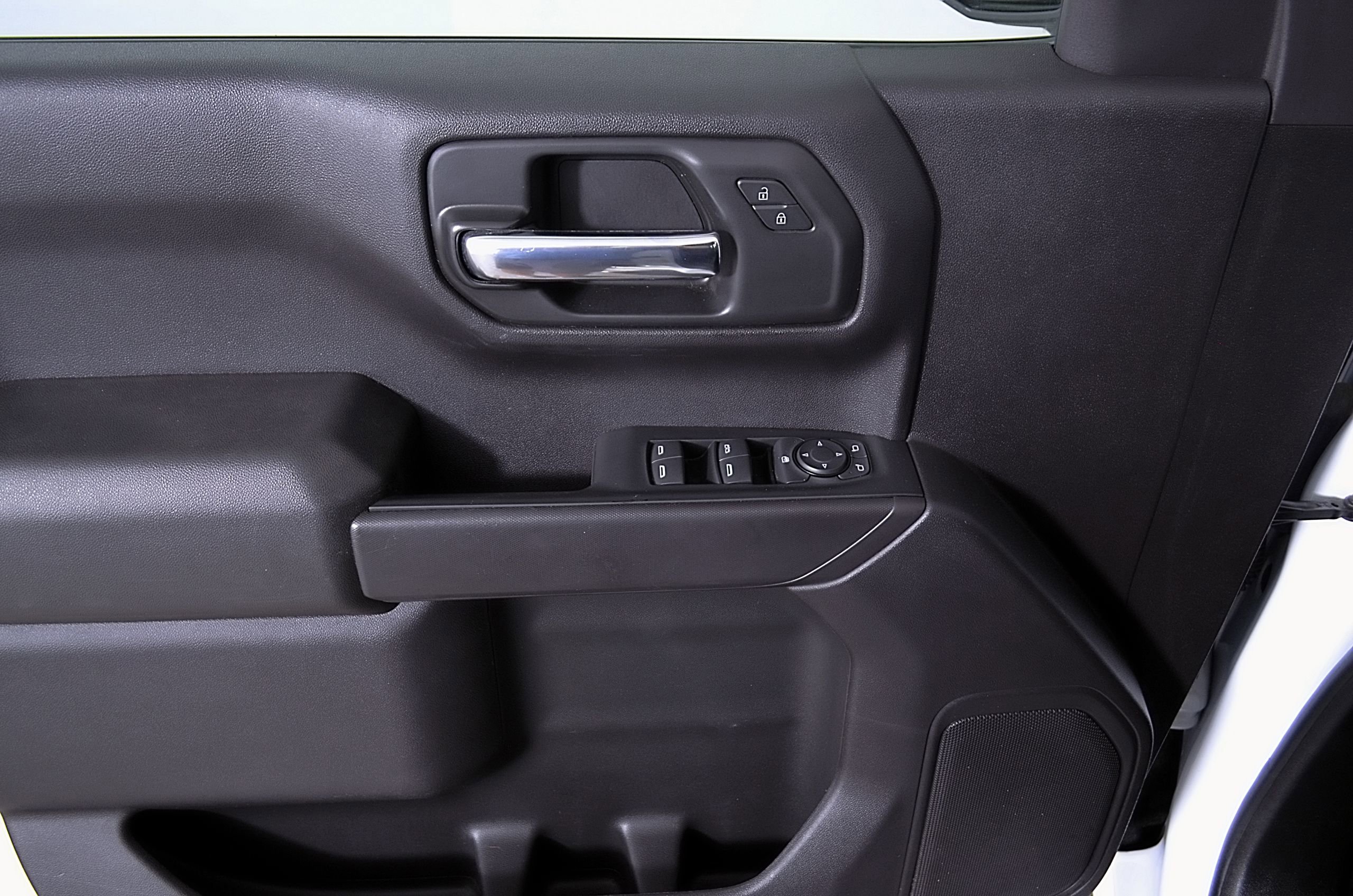Used 2024 Chevrolet Silverado 1500 Custom RWD image 17