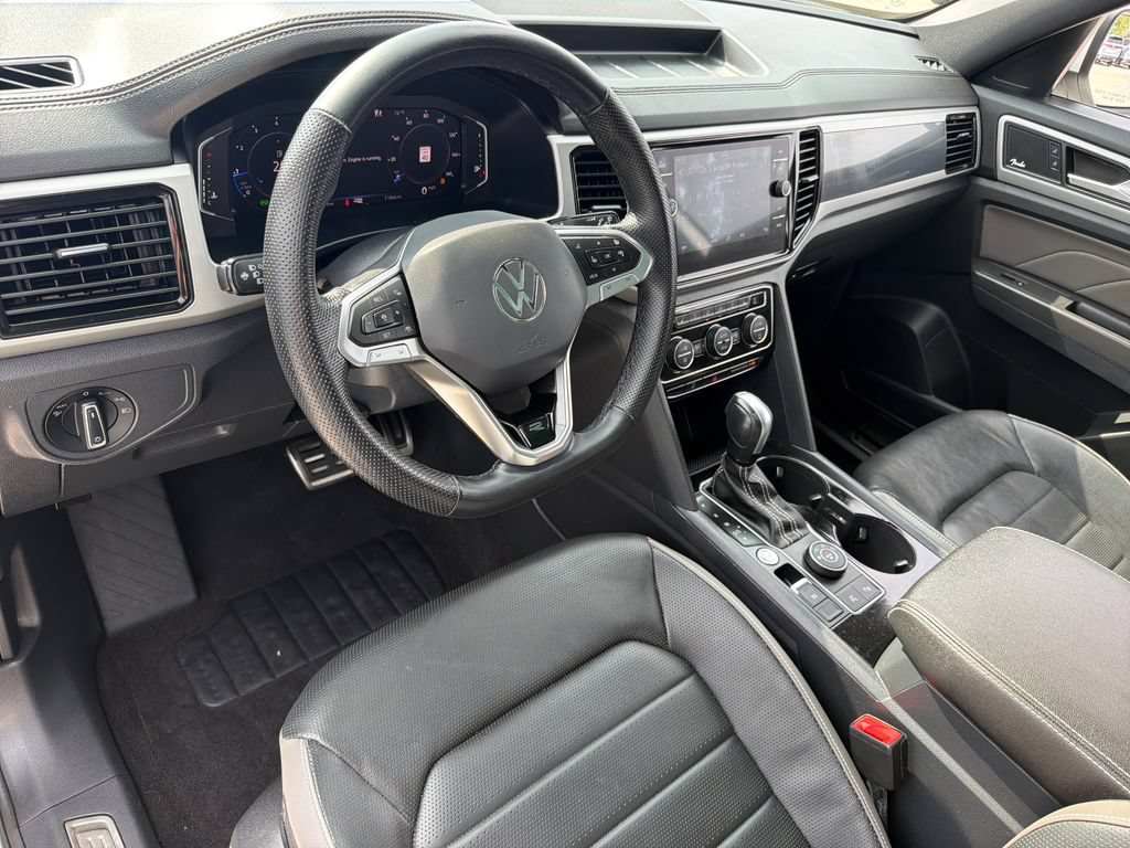 Certified 2023 Volkswagen Atlas Cross Sport SEL Premium R-Line AWD/4WD image 8