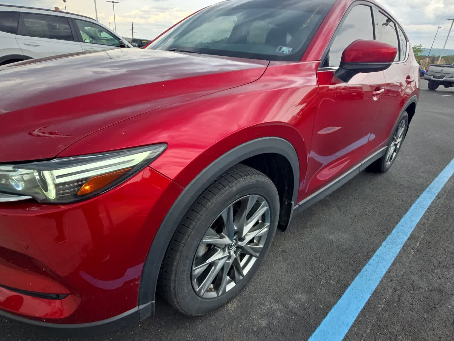 Used 2019 MAZDA CX-5 Signature AWD/4WD image 2