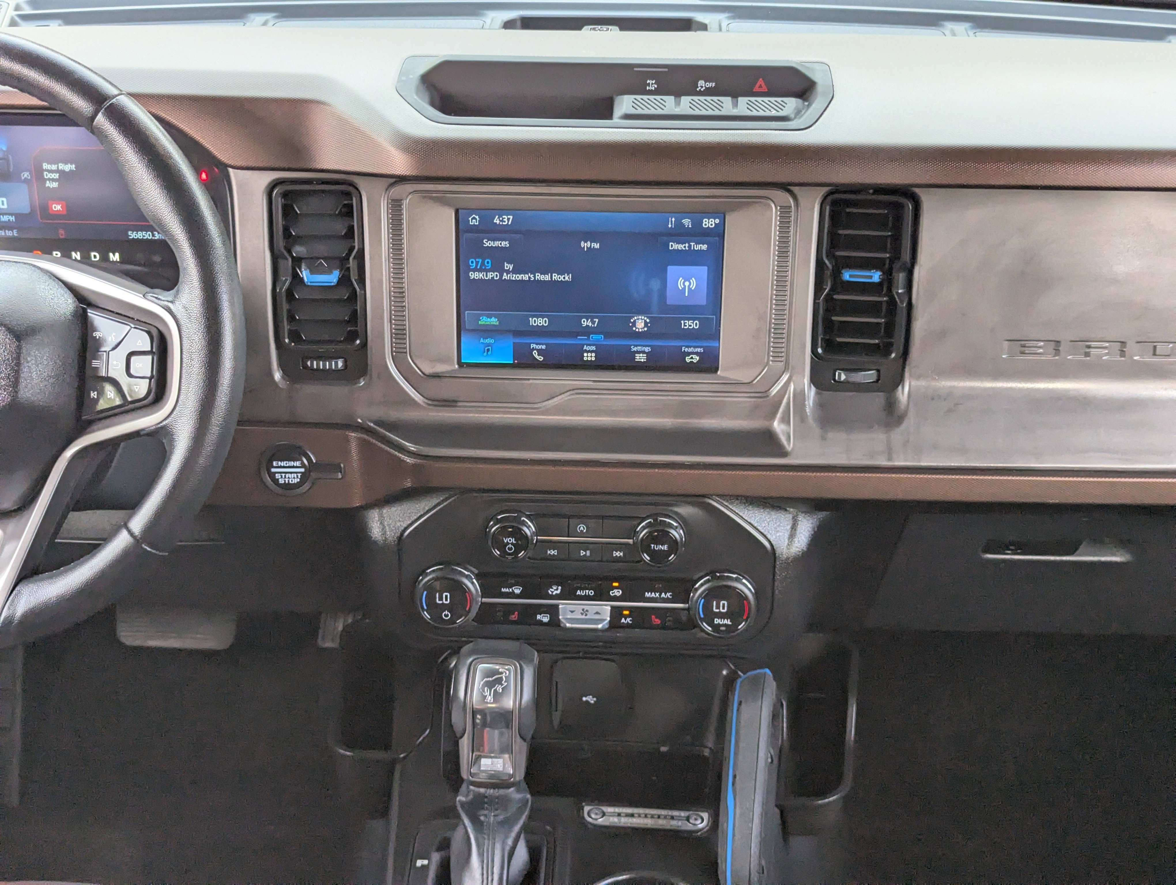 Used 2023 Ford Bronco Outer Banks image 15