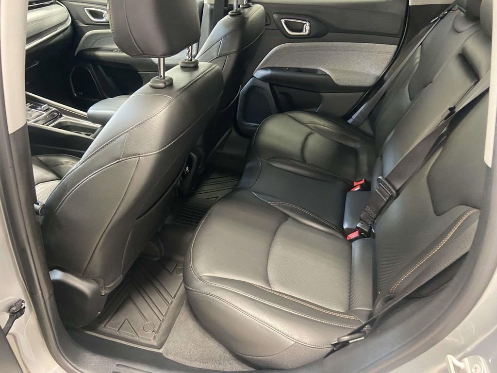 Used 2022 Jeep Compass Latitude w/ Sun and Sound Group image 13