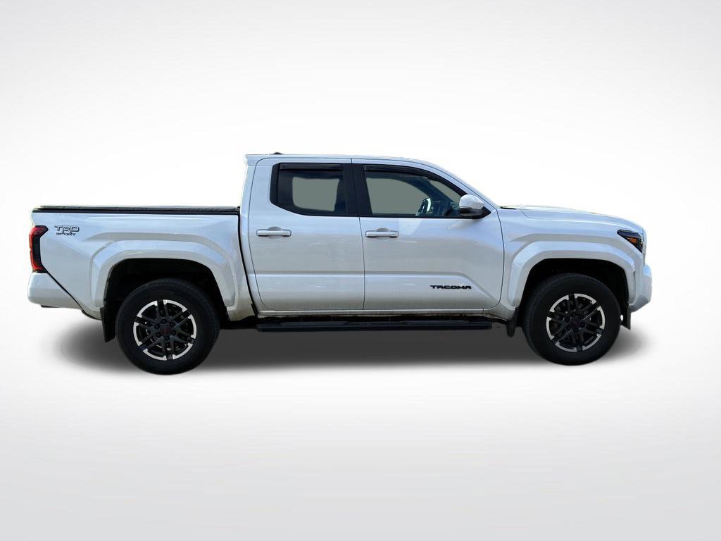 Used 2024 Toyota Tacoma TRD Sport w/ TRD Sport Upgrade Package AWD/4WD image 7