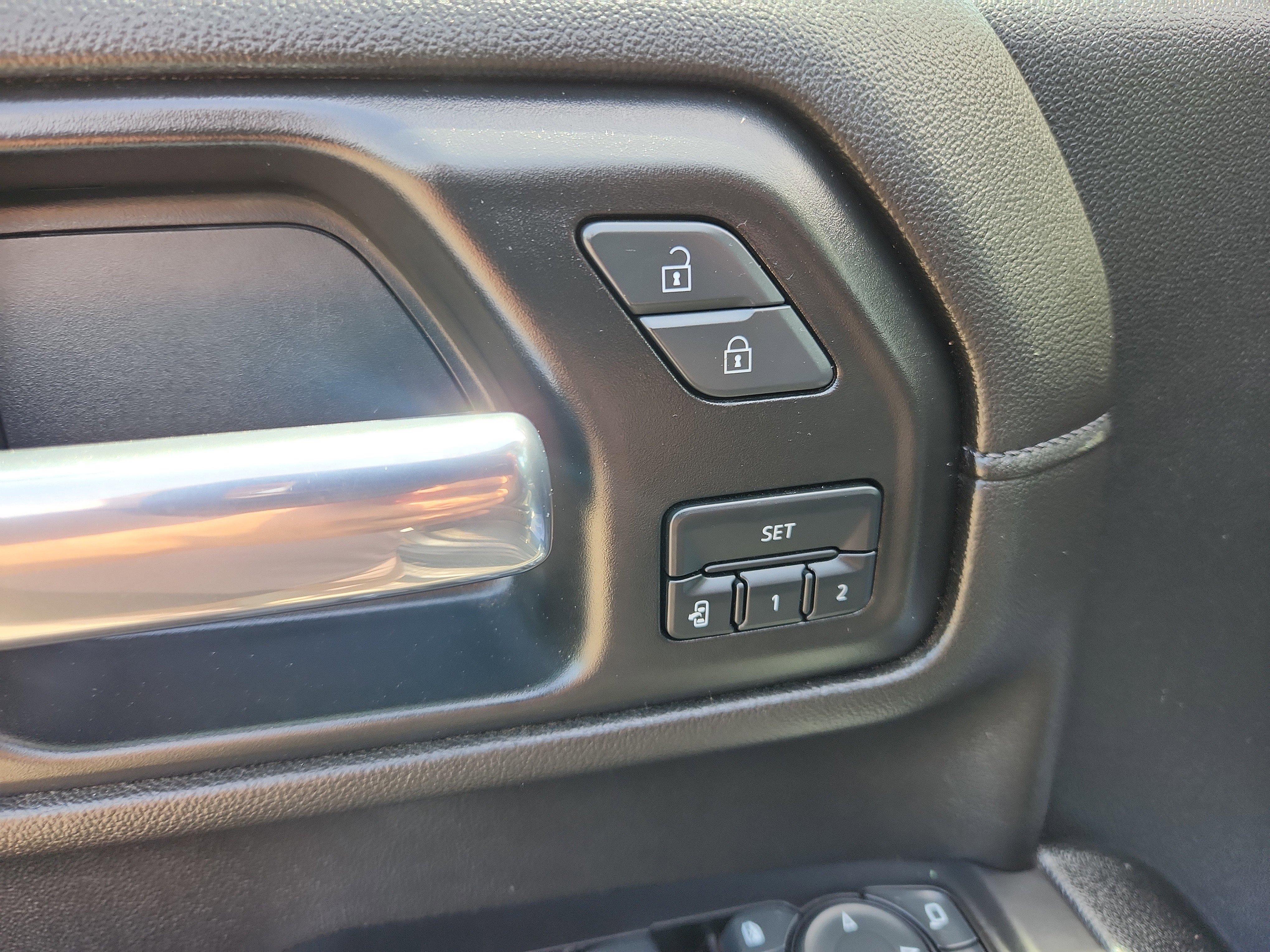Used 2021 GMC Sierra 2500 Denali w/ Denali Ultimate Package AWD/4WD image 14