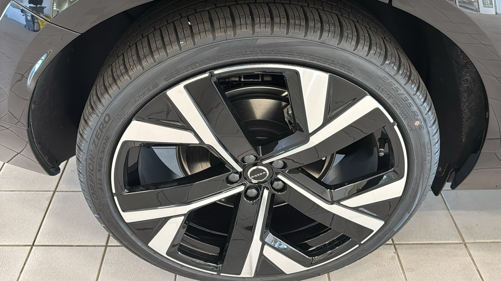 New 2027 Volvo XC60 B5 Ultra AWD/4WD image 31