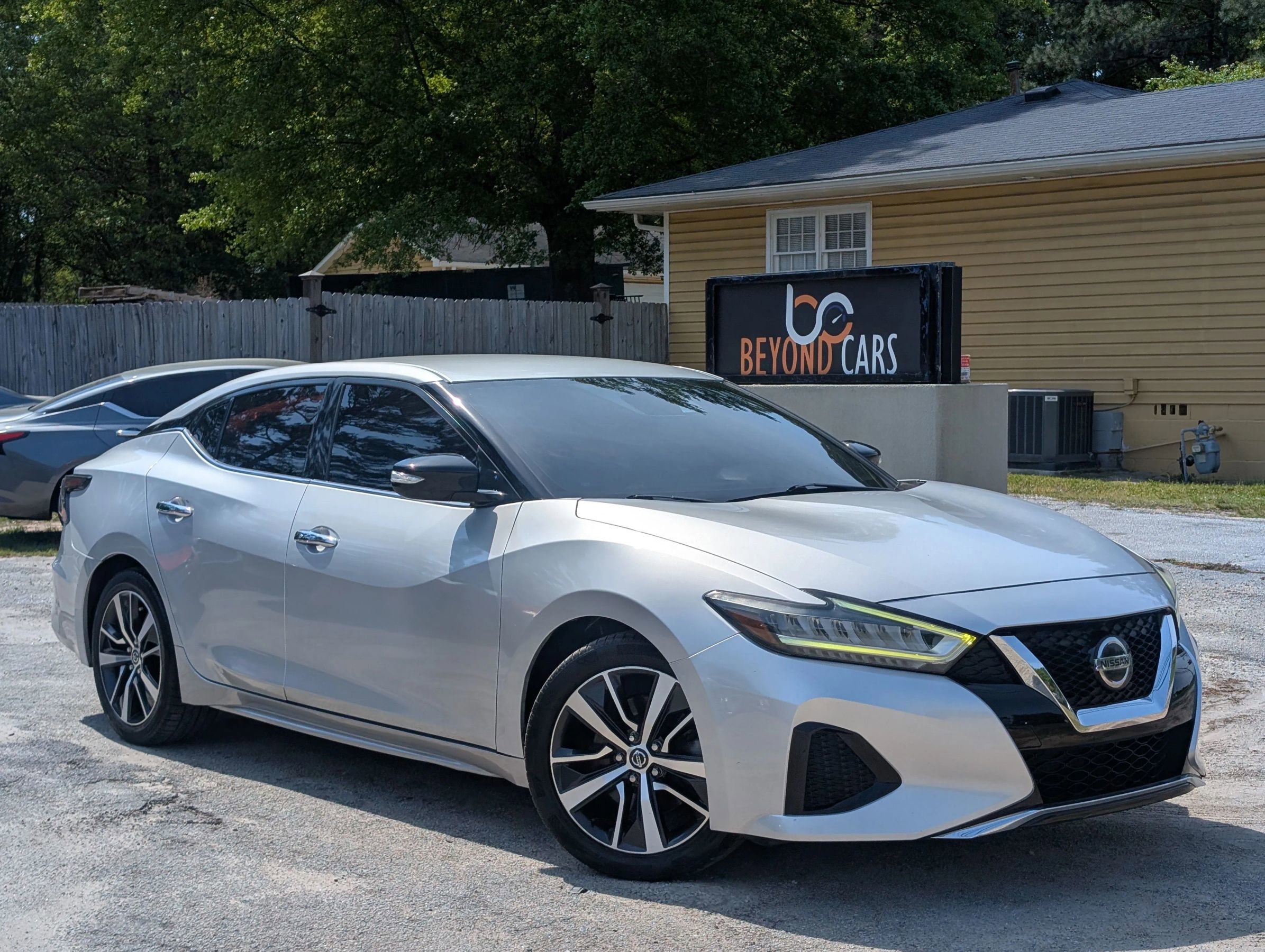 Used 2020 Nissan Maxima 3.5 SV w/ Floor Mat Group image 1