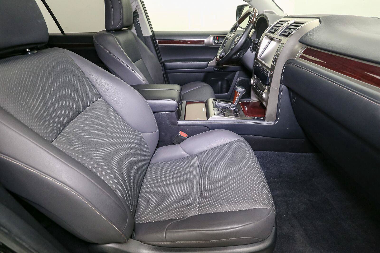 Used 2019 Lexus GX 460 Premium AWD/4WD image 16