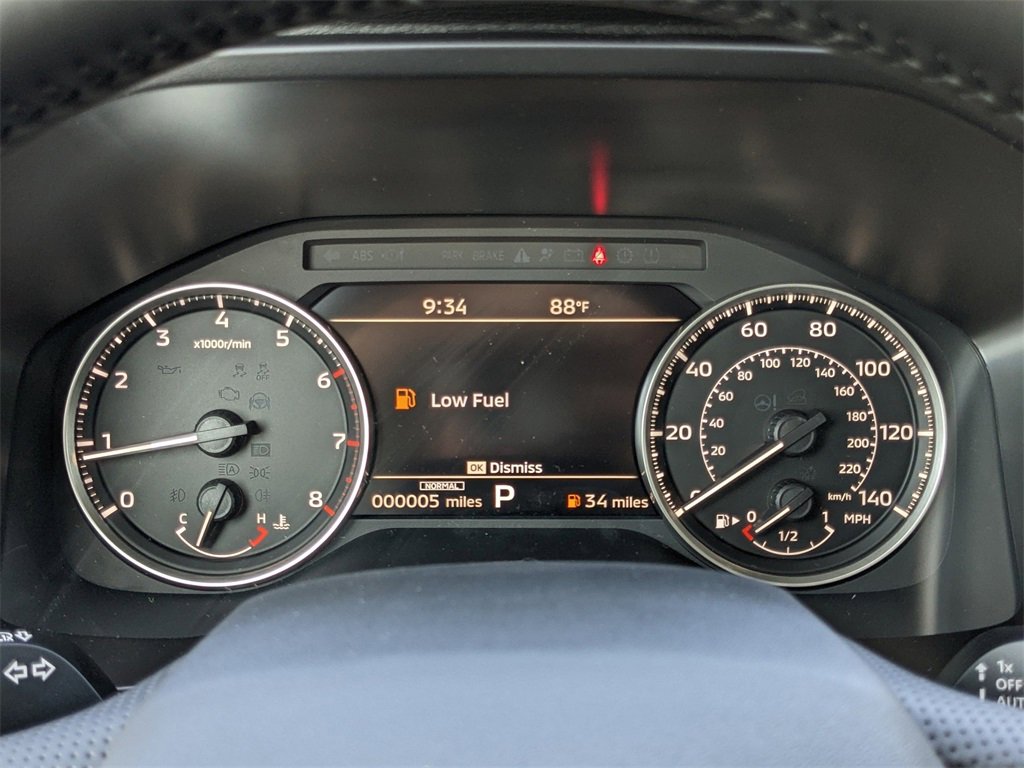 New 2025 Mitsubishi Outlander SE image 28