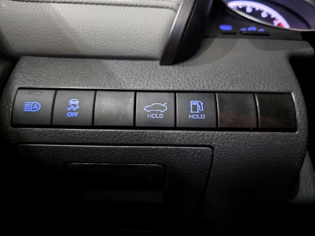 Used 2024 Toyota Camry LE FWD image 18