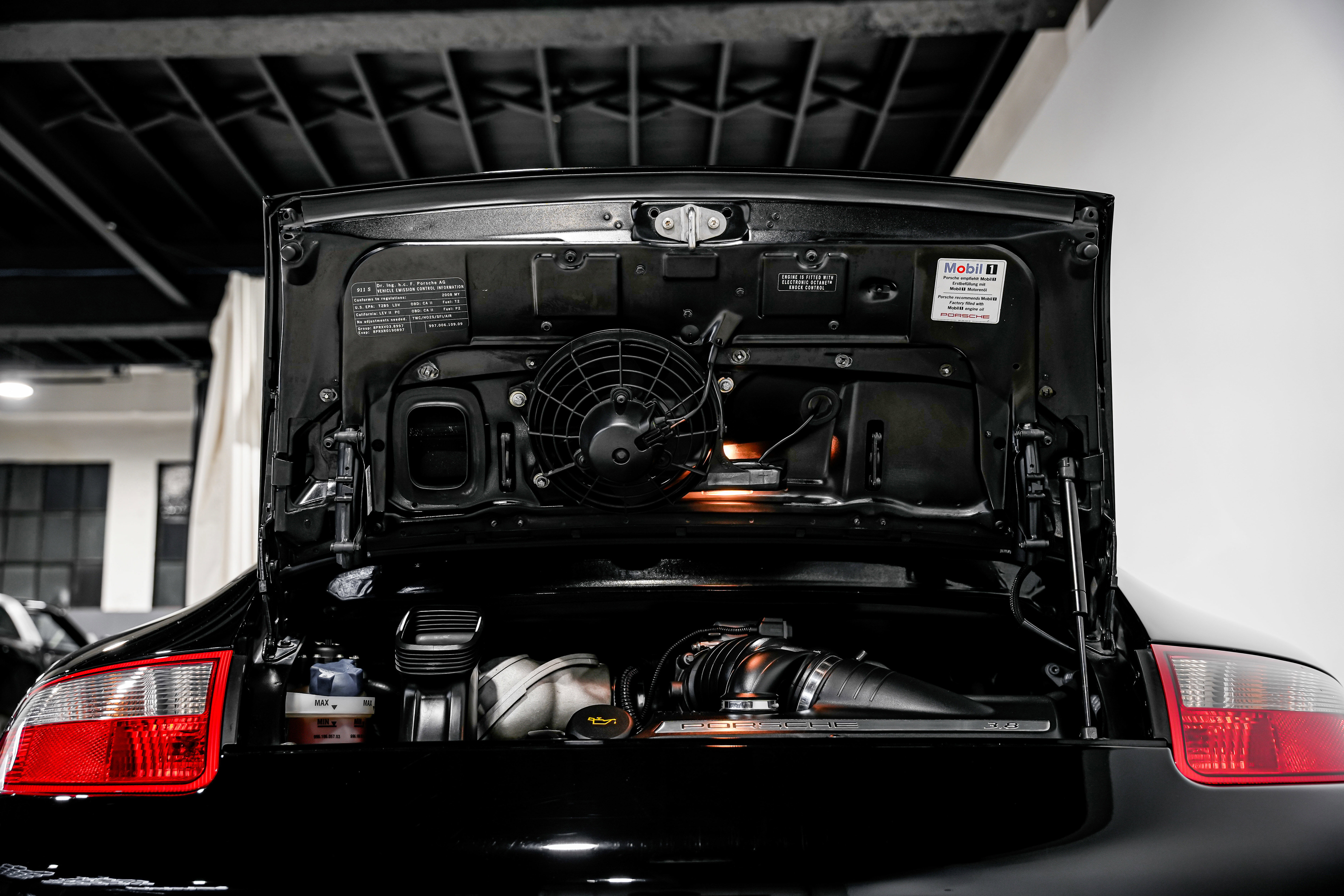 Used 2008 Porsche 911 Carrera 4S image 42