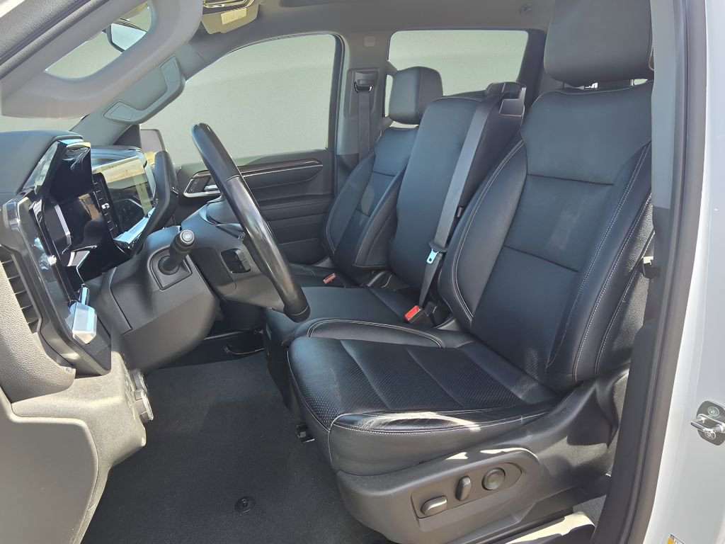 Used 2023 Chevrolet Silverado 1500 LT w/ Z71 Off-Road Package image 14