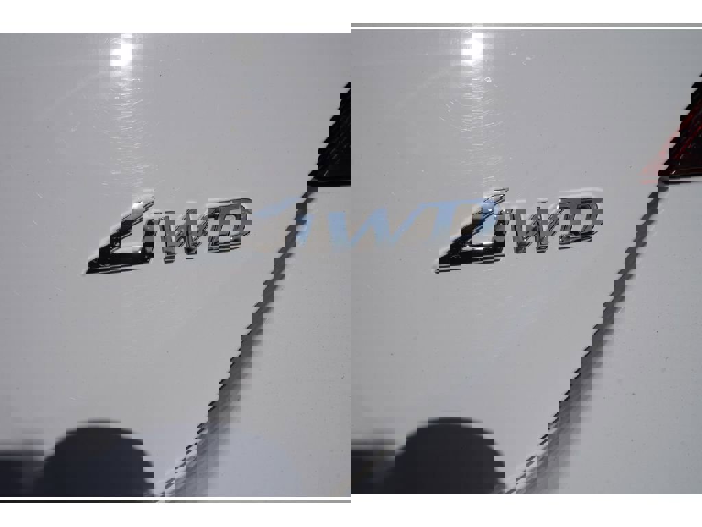 Used 2023 Genesis G70 2.0T w/ Sport Prestige Package image 11