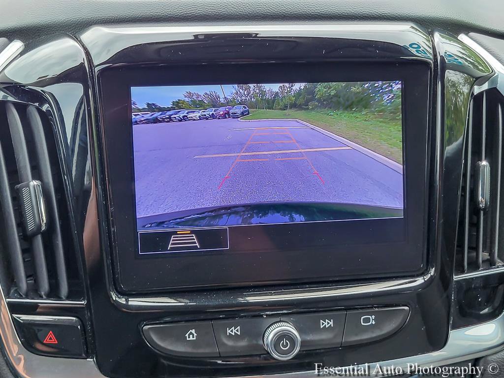 Used 2020 Chevrolet Traverse LT FWD image 19