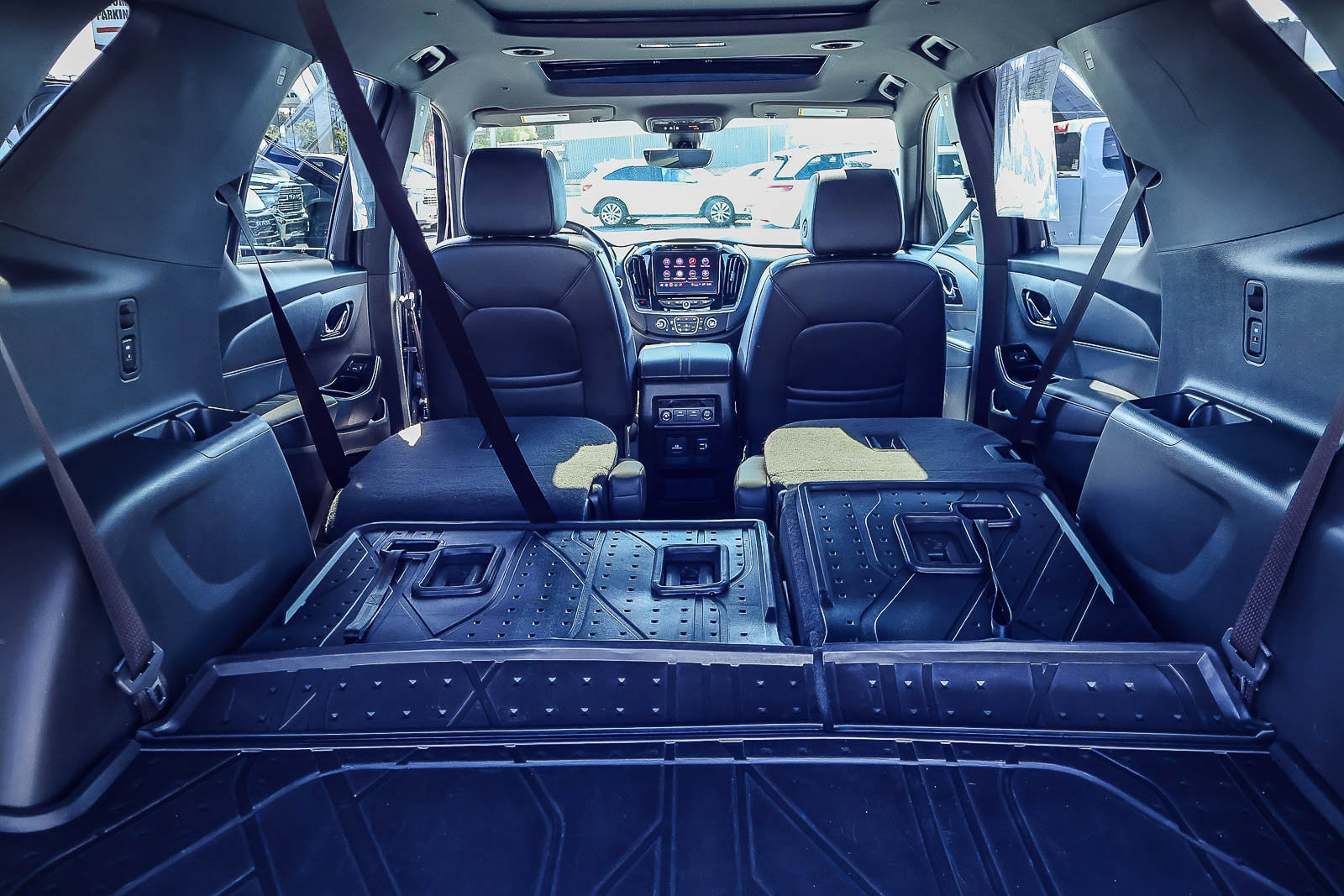 Used 2023 Chevrolet Traverse RS w/ LPO, Floor Liner Package image 15