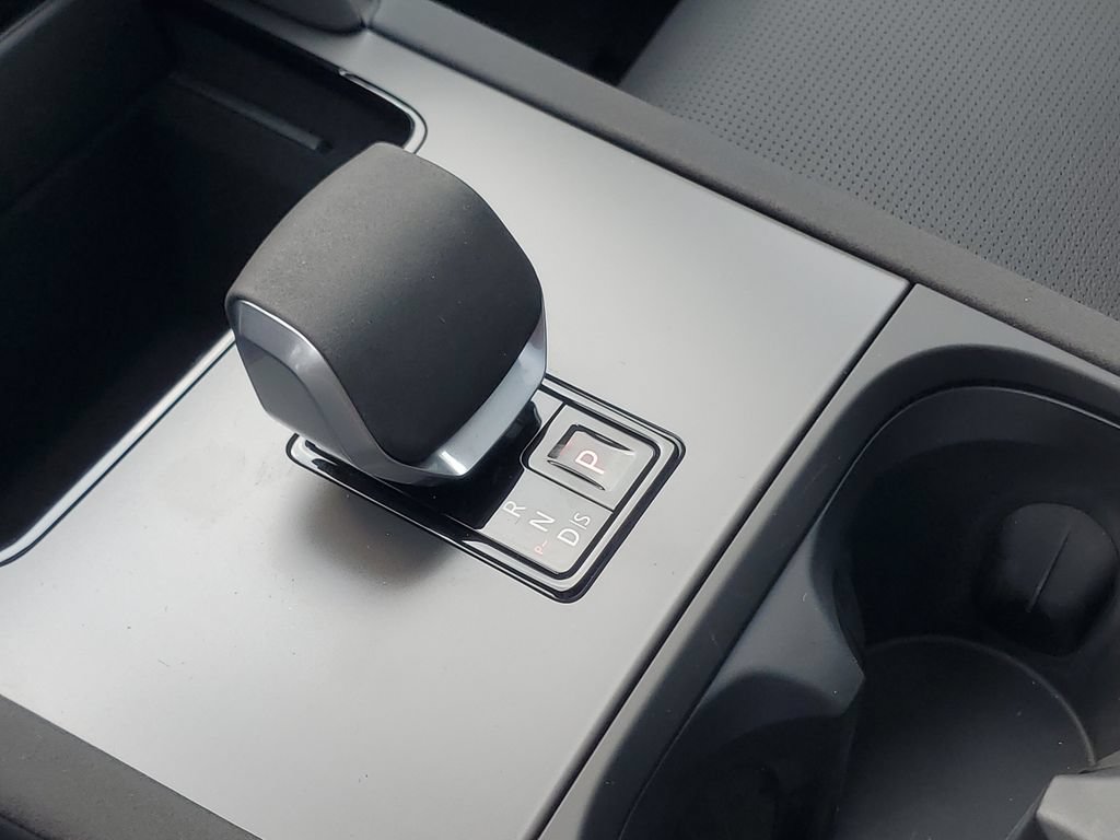 New 2026 Land Rover Discovery Sport Landmark AWD/4WD image 26