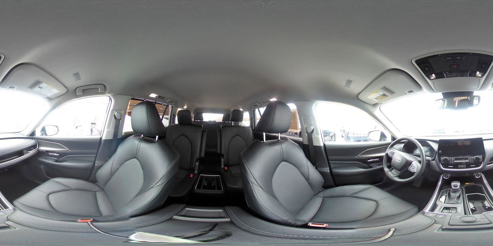 Used 2025 Toyota Grand Highlander FWD image 43