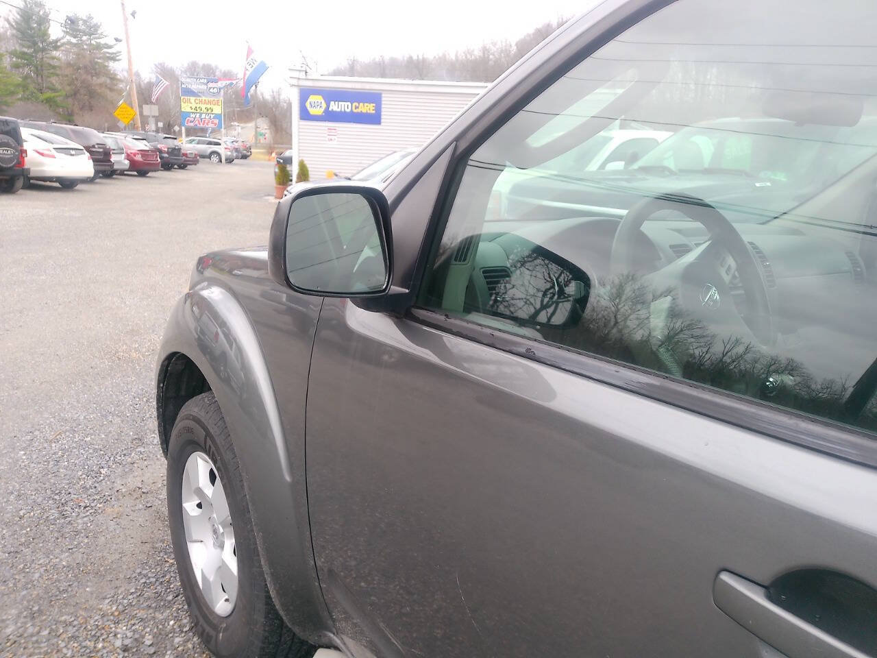 Used 2009 Nissan Pathfinder S AWD/4WD image 14