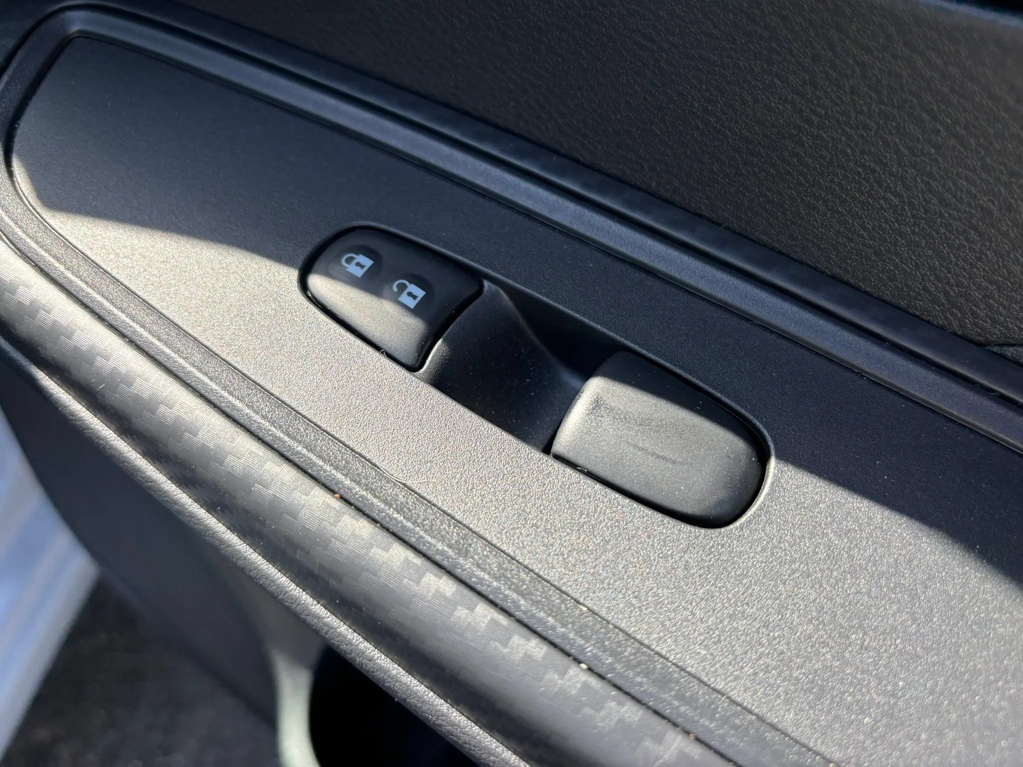 Used 2025 Nissan Versa SV w/ Trunk Package FWD image 41