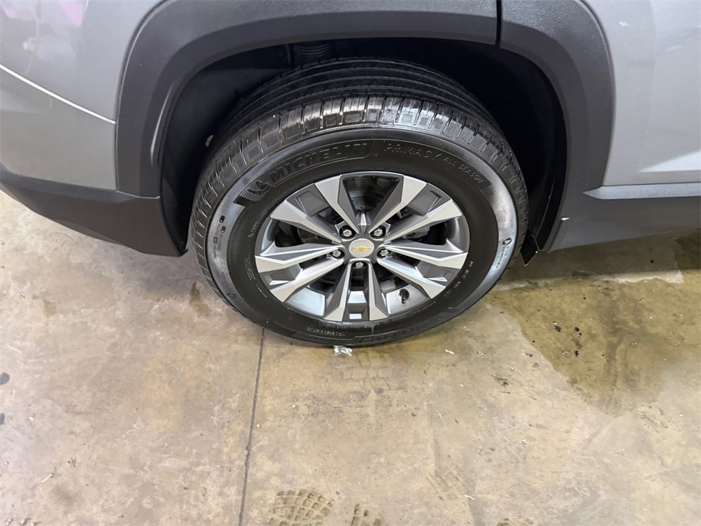 Certified 2025 Chevrolet Equinox LT w/ Convenience Package II image 29