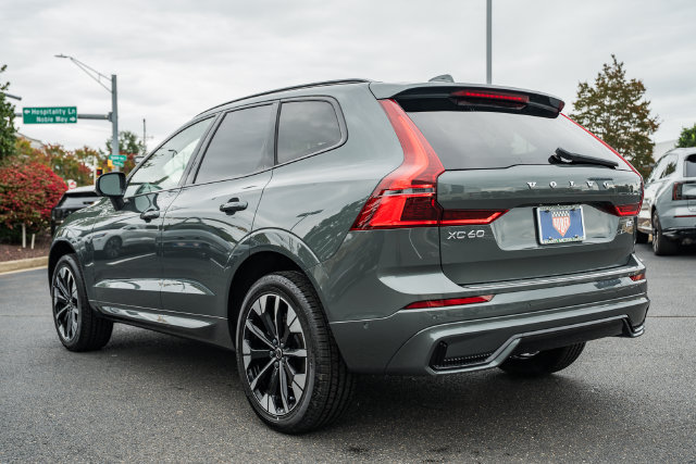 New 2027 Volvo XC60 B5 Plus AWD/4WD image 5