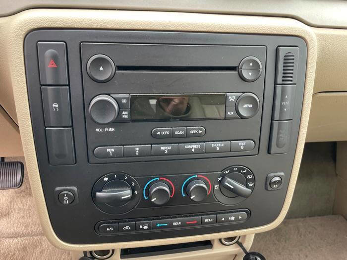 Used 2006 Ford Freestar SE FWD image 36