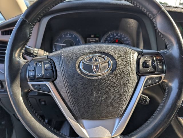 Used 2018 Toyota Sienna Limited Premium FWD image 21