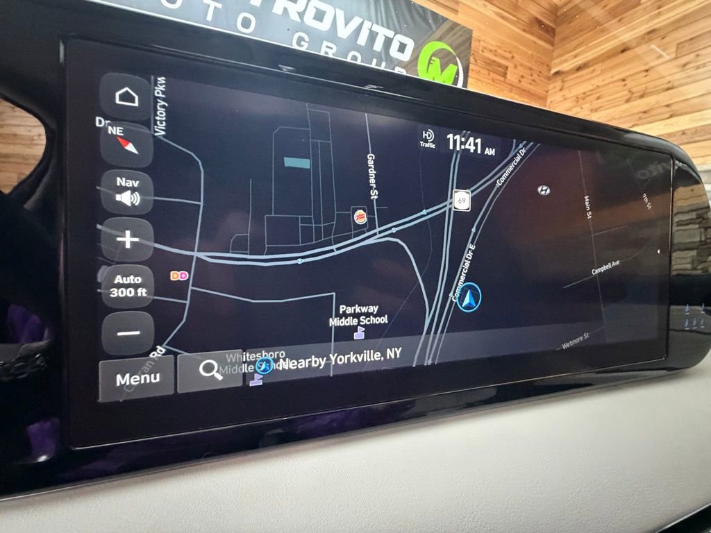 Used 2023 Hyundai Palisade Calligraphy image 21