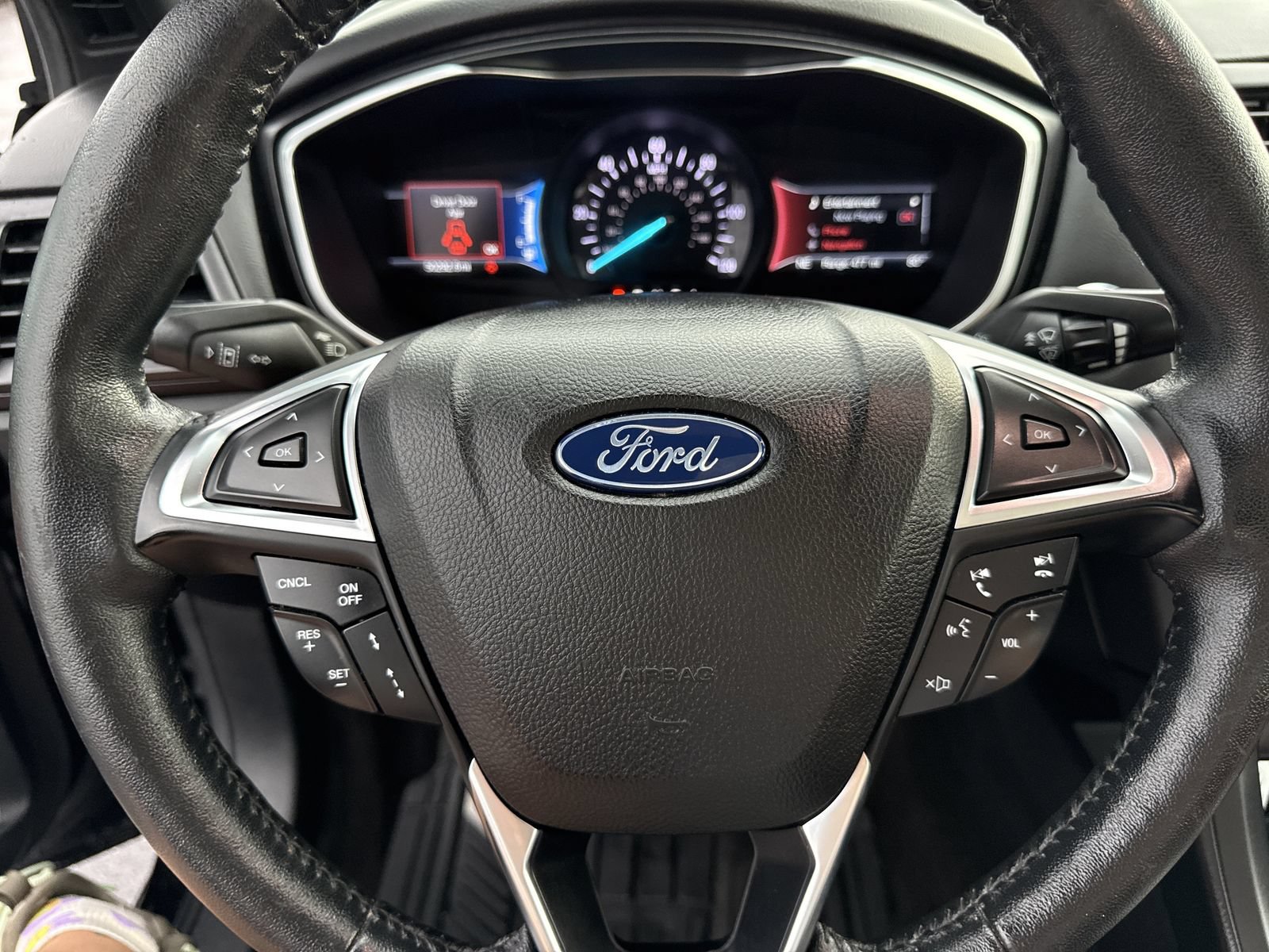 Used 2020 Ford Fusion Energi Titanium FWD image 34
