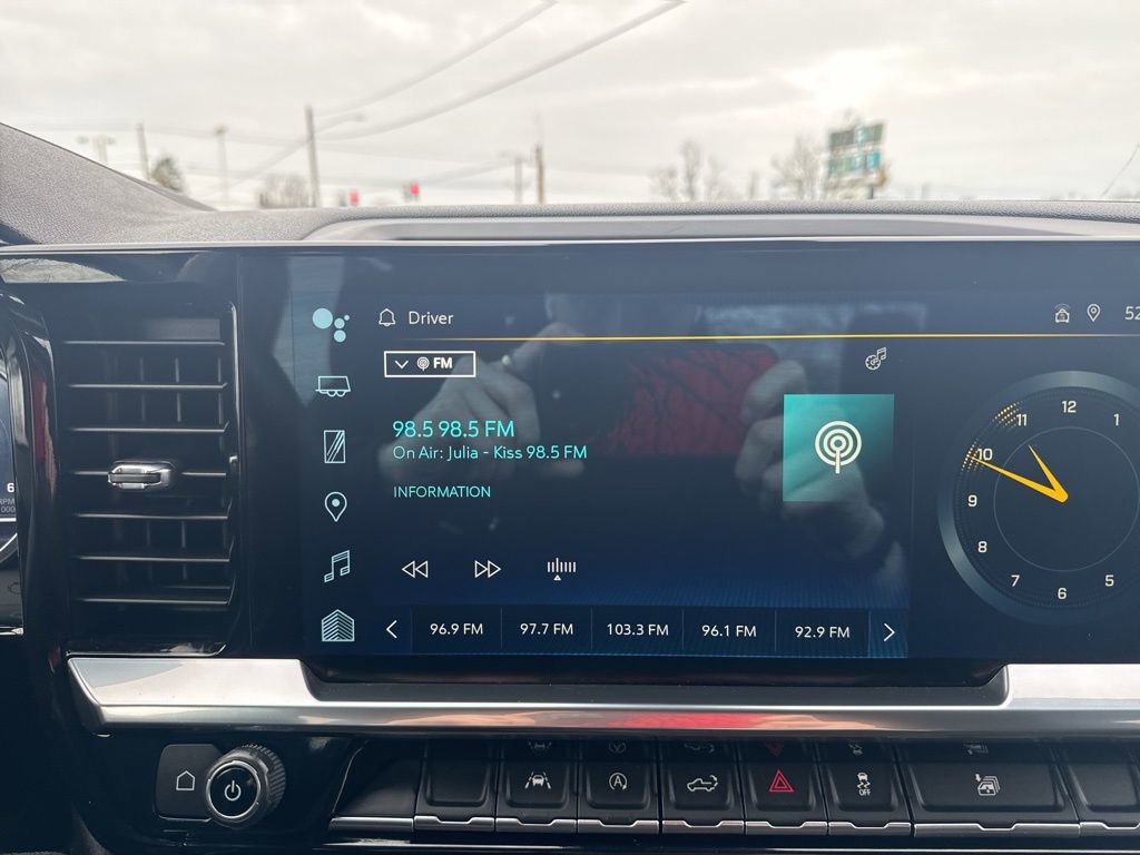 Used 2023 Chevrolet Silverado 1500 LT image 32