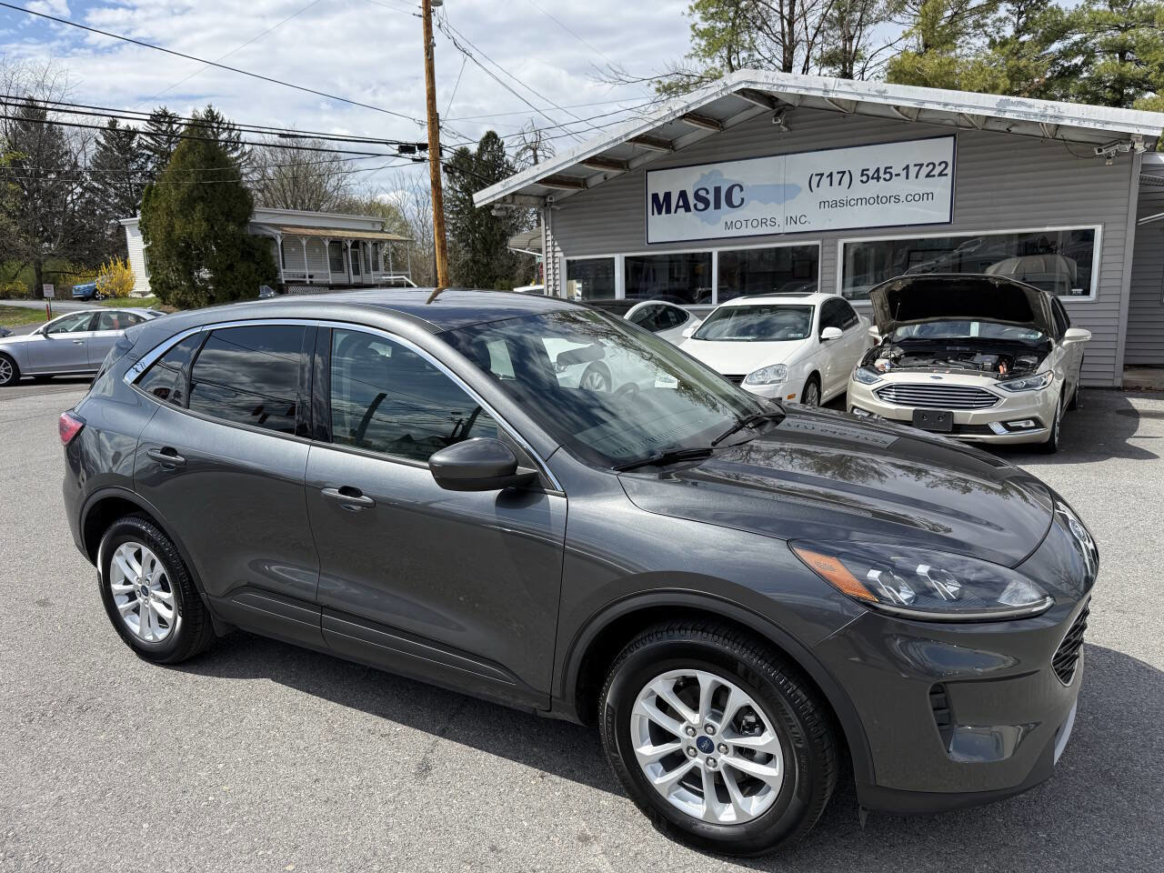 Used 2020 Ford Escape SE image 29