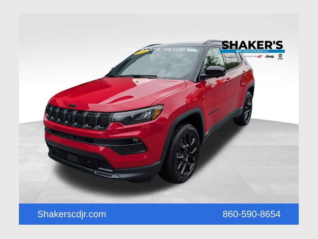Used 2024 Jeep Compass Latitude w/ Sun and Sound Group AWD/4WD image 1