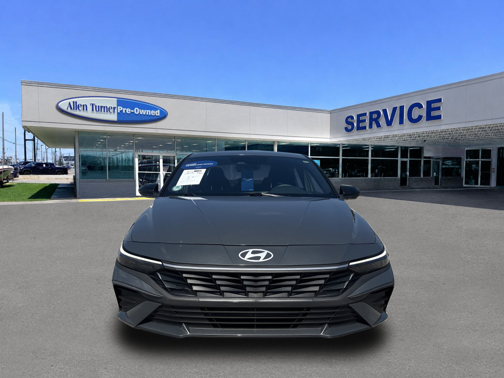 Certified 2025 Hyundai Elantra Sport FWD image 8