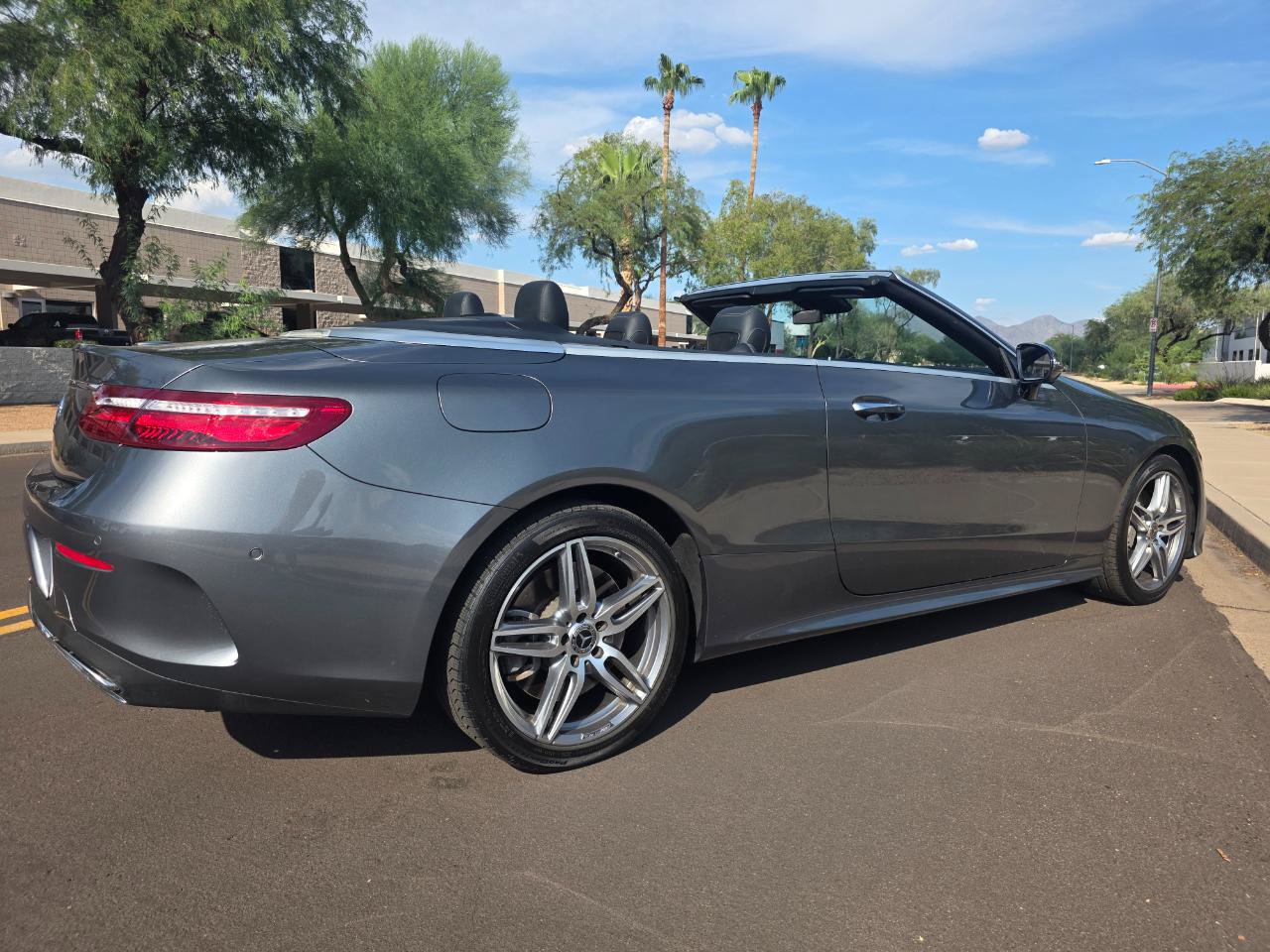 Used 2019 Mercedes-Benz E 450 4MATIC Cabriolet image 24