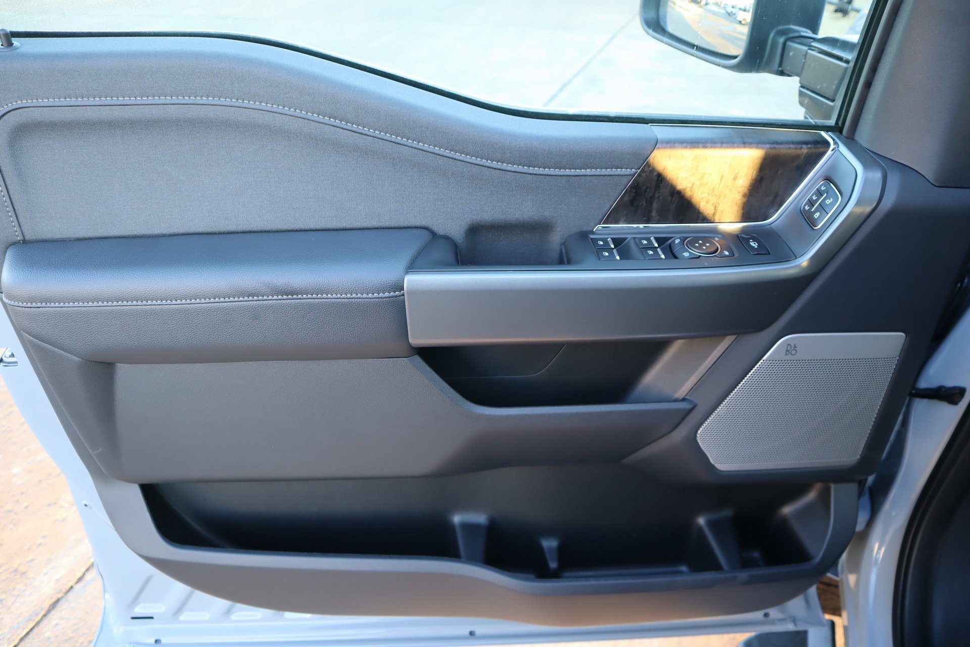 New 2026 Ford F350 Lariat w/ Chrome Package image 18