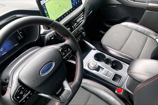 Used 2024 Ford Escape ST-Line w/ Tech Pack #1 image 18