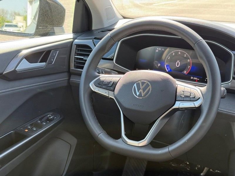 New 2026 Volkswagen Taos SE AWD/4WD image 9
