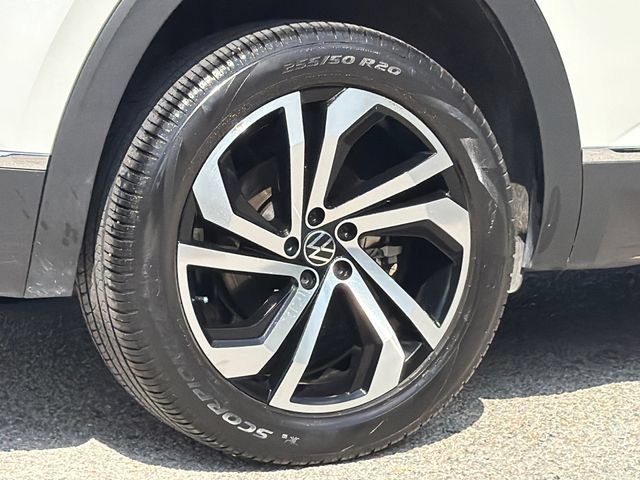 Used 2023 Volkswagen Atlas Cross Sport SEL AWD/4WD image 8